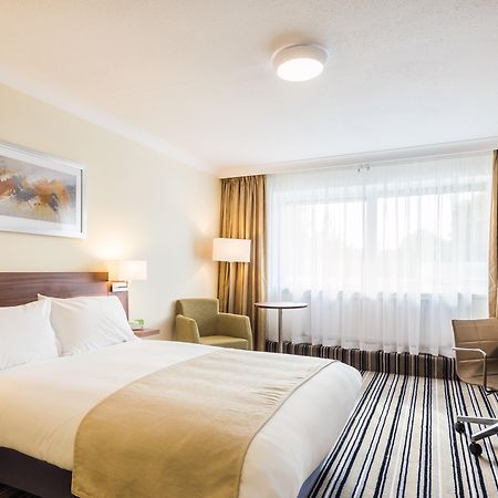 Holiday Inn Reading West By Ihg Екстериор снимка