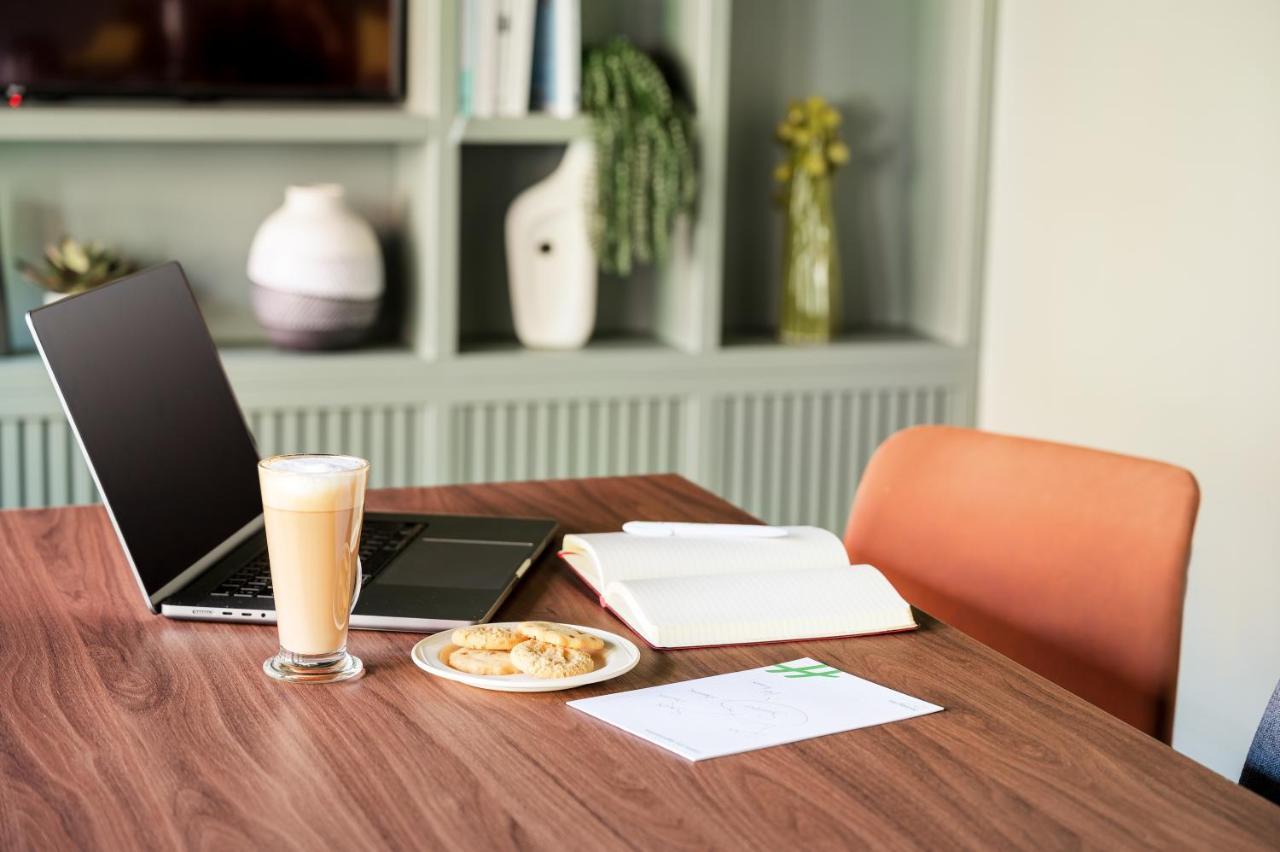 Holiday Inn Reading West By Ihg Екстериор снимка