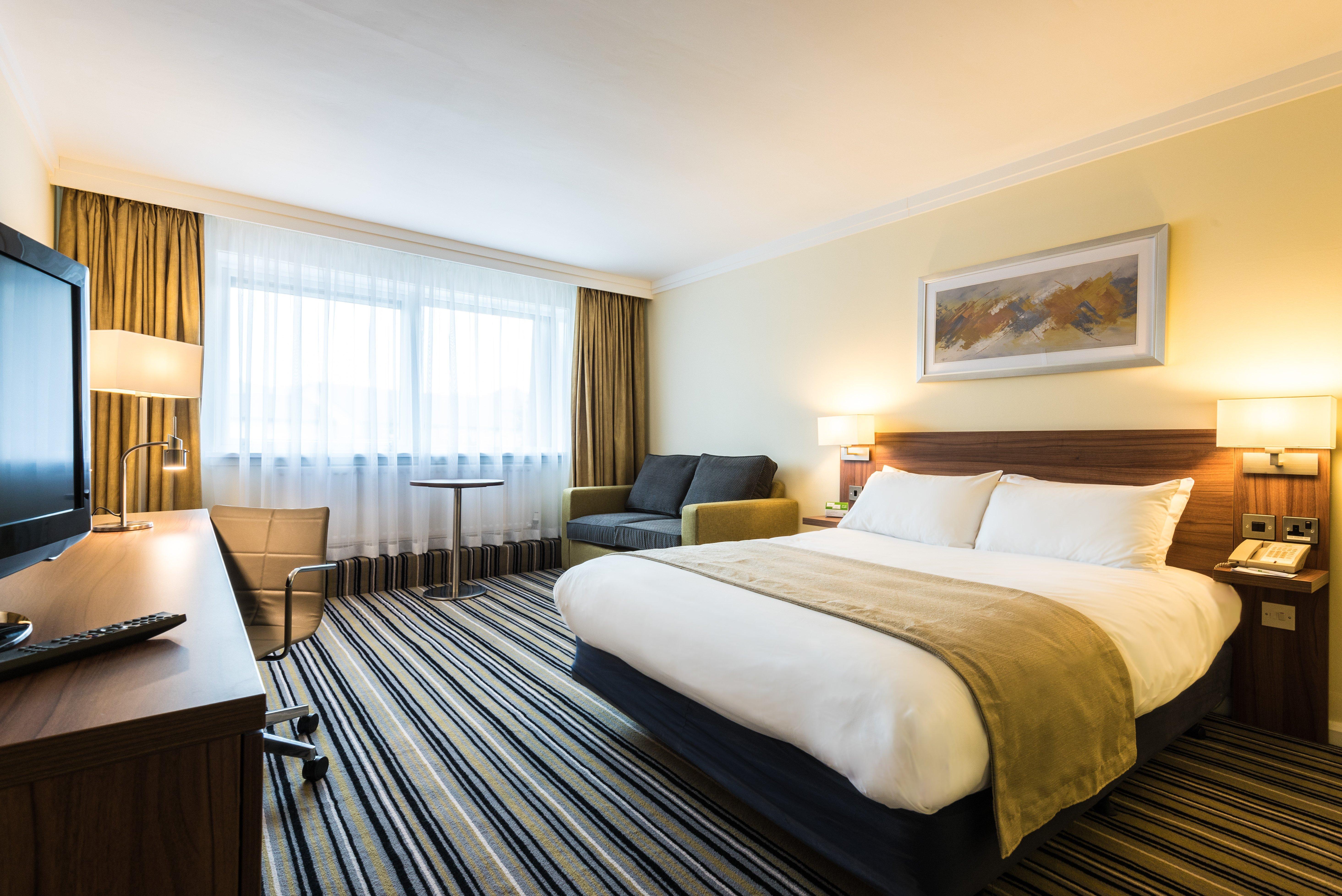 Holiday Inn Reading West By Ihg Екстериор снимка