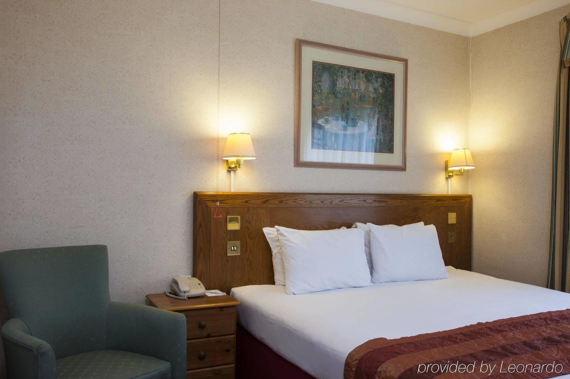 Holiday Inn Reading West By Ihg Екстериор снимка
