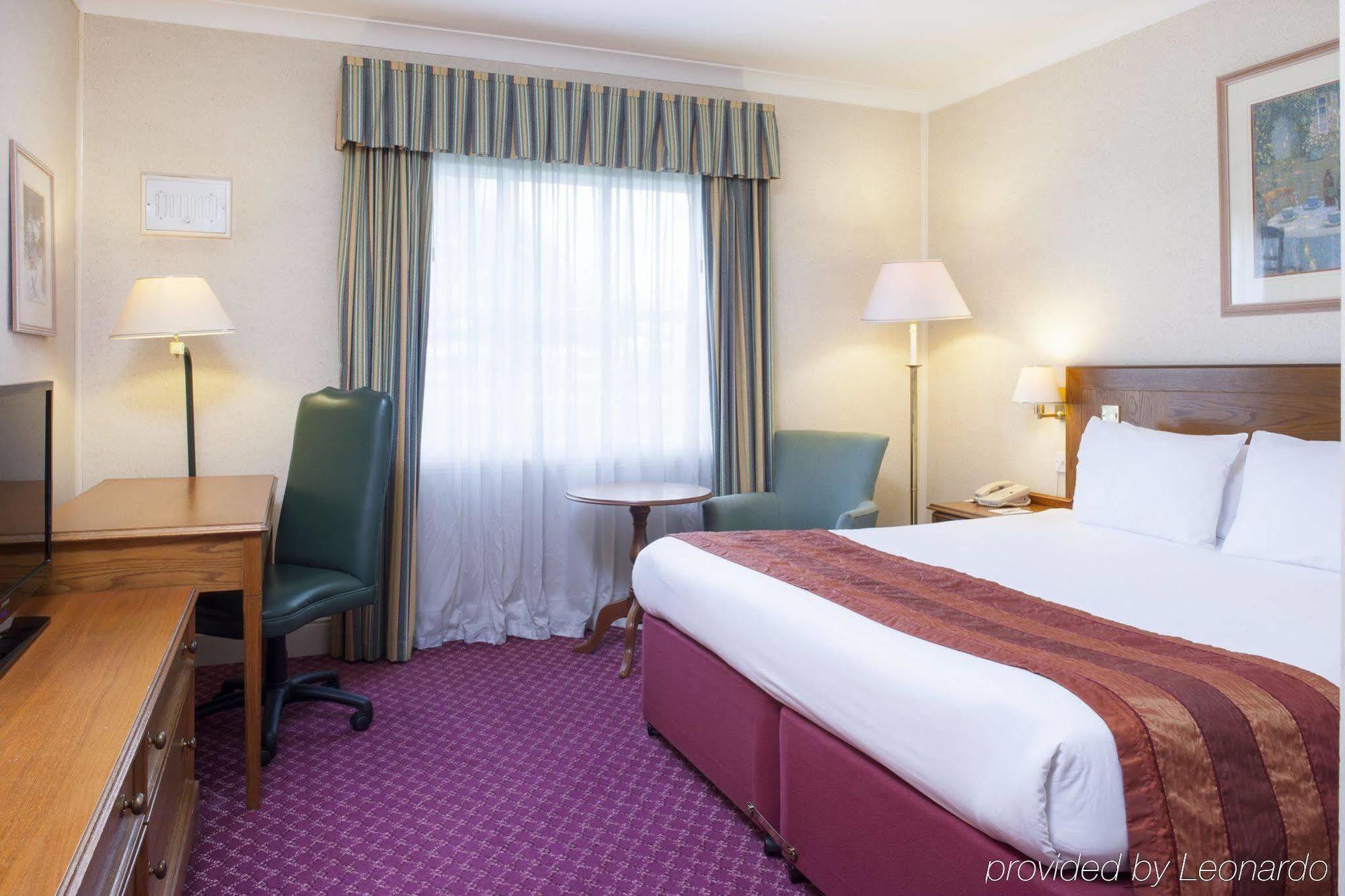 Holiday Inn Reading West By Ihg Екстериор снимка